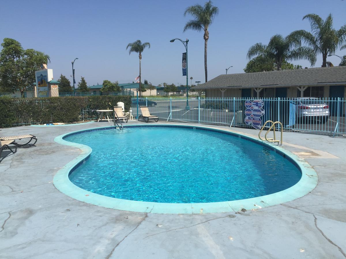 Frontier Motel Anaheim Bagian luar foto